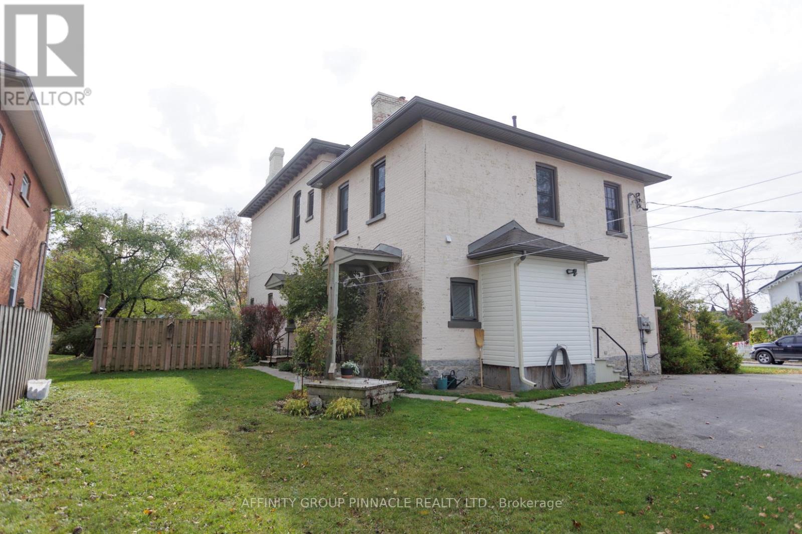 12 Russell Street E, Kawartha Lakes (Lindsay), Ontario  K9V 1Z8 - Photo 37 - X7251170