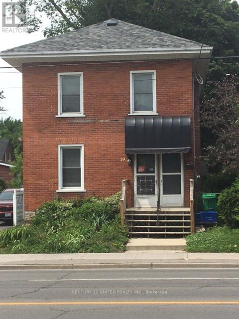 19 Park Street S, Peterborough (Downtown), Ontario  K9J 3R4 - Photo 2 - X8480430