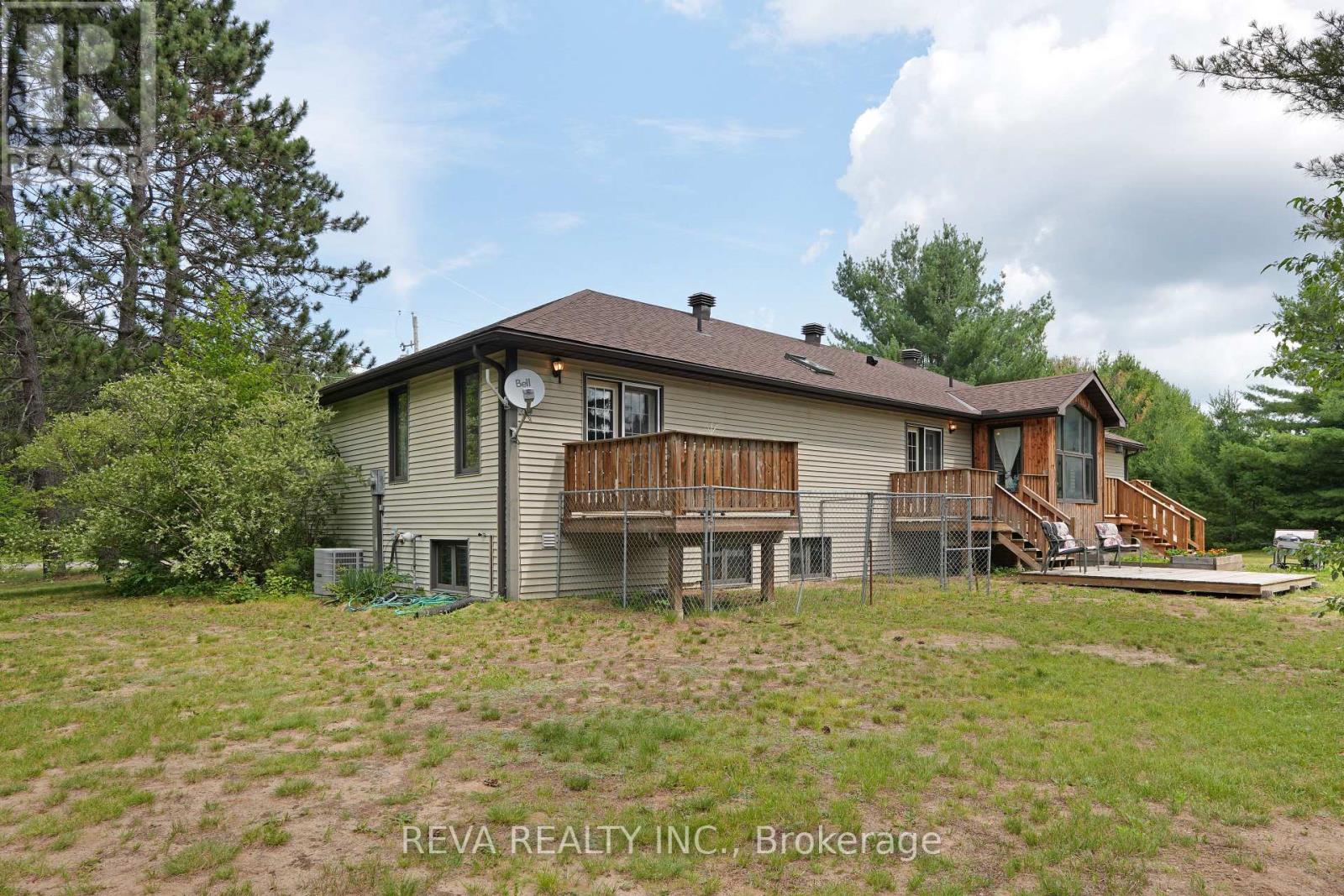 27 Elizabeth Street, Hastings Highlands, Ontario  K0L 1C0 - Photo 2 - X9234957