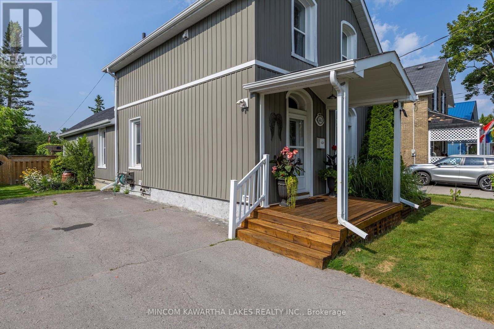 484 Parnell Street, Peterborough (Otonabee), Ontario  K9J 4J4 - Photo 3 - X9238239