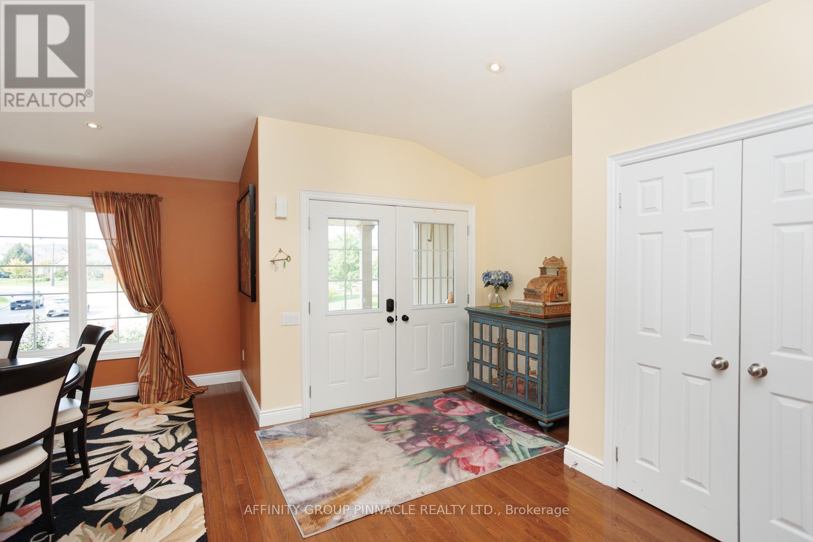 2 Fallingbrook Crescent, Kawartha Lakes (Lindsay), Ontario  K9V 2Z7 - Photo 6 - X9351958