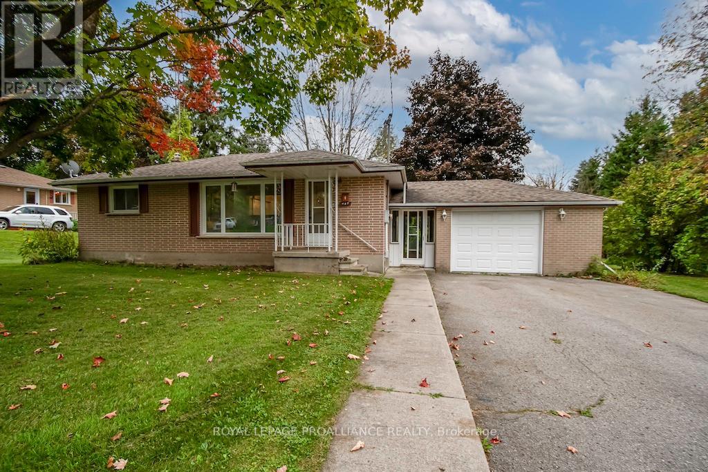 427 Southpark Drive, Peterborough (Ashburnham), Ontario  K9J 1C1 - Photo 1 - X9377334