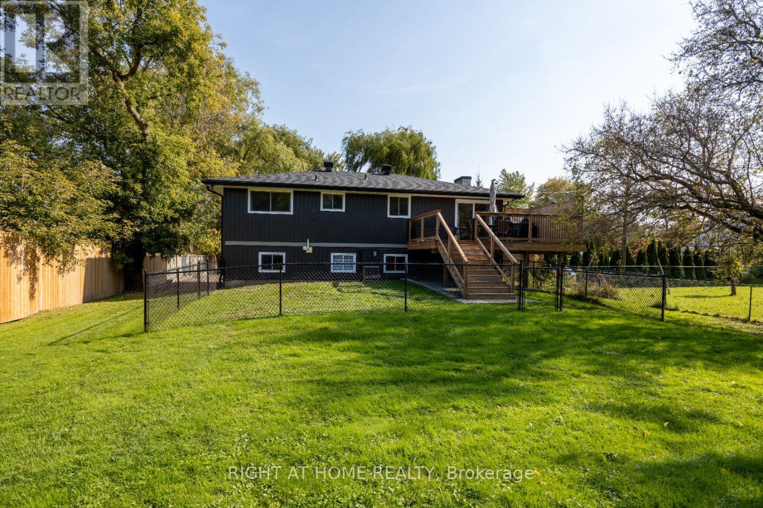 420 Parkhill Road E, Douro-Dummer, Ontario  K9L 1C1 - Photo 8 - X9384827