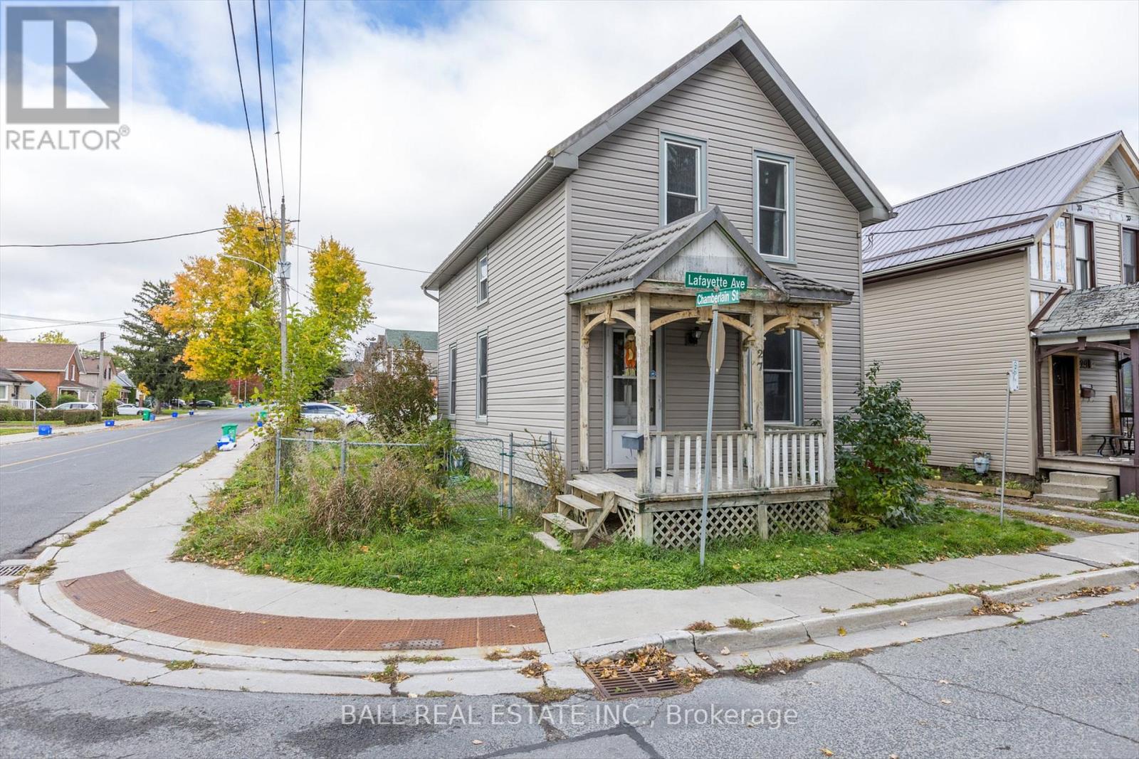 27 Lafayette Avenue, Peterborough (Monaghan), Ontario  K9J 5C1 - Photo 3 - X9416028