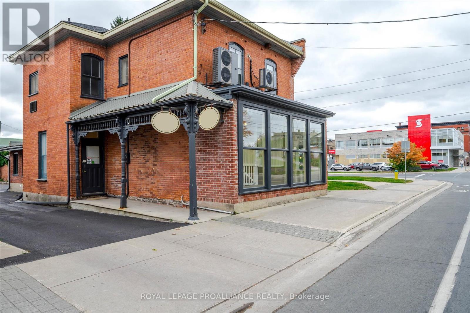 87 Hunter Street W, Peterborough (Downtown), Ontario  K9H 2K5 - Photo 10 - X9508810