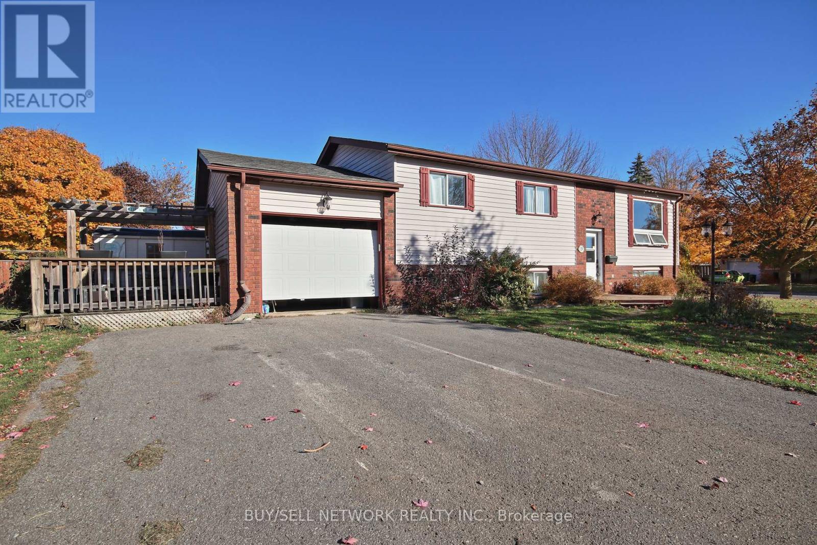 329 Middlefield Road, Peterborough (Ashburnham), Ontario  K9J 8K3 - Photo 2 - X9511848