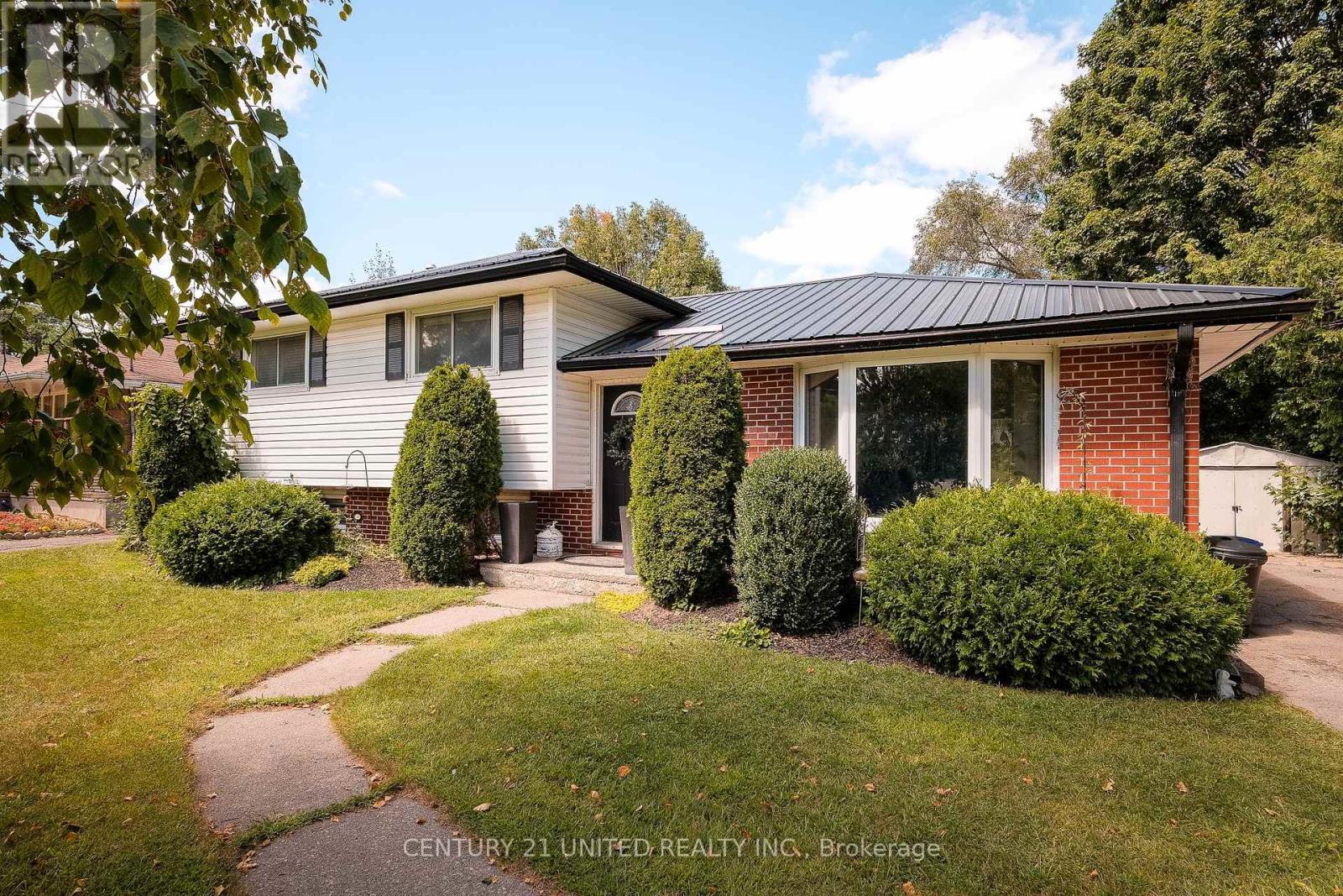 241 WOODWARD AVENUE, smith-ennismore-lakefield, Ontario