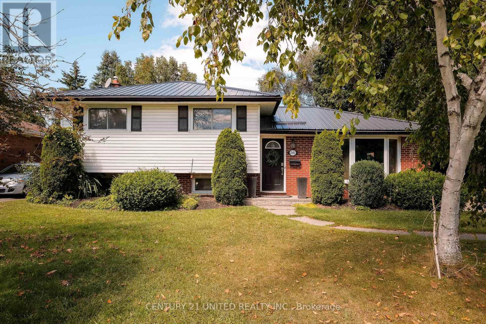 241 Woodward Avenue, Smith-Ennismore-Lakefield, Ontario  K9L 1K1 - Photo 21 - X10408770