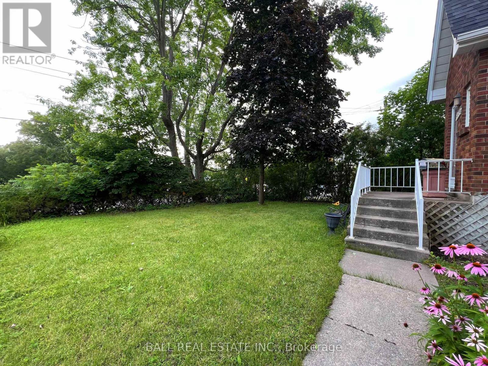 1220 Clonsilla Avenue, Peterborough (Monaghan), Ontario  K9J 5Y9 - Photo 11 - X10420779