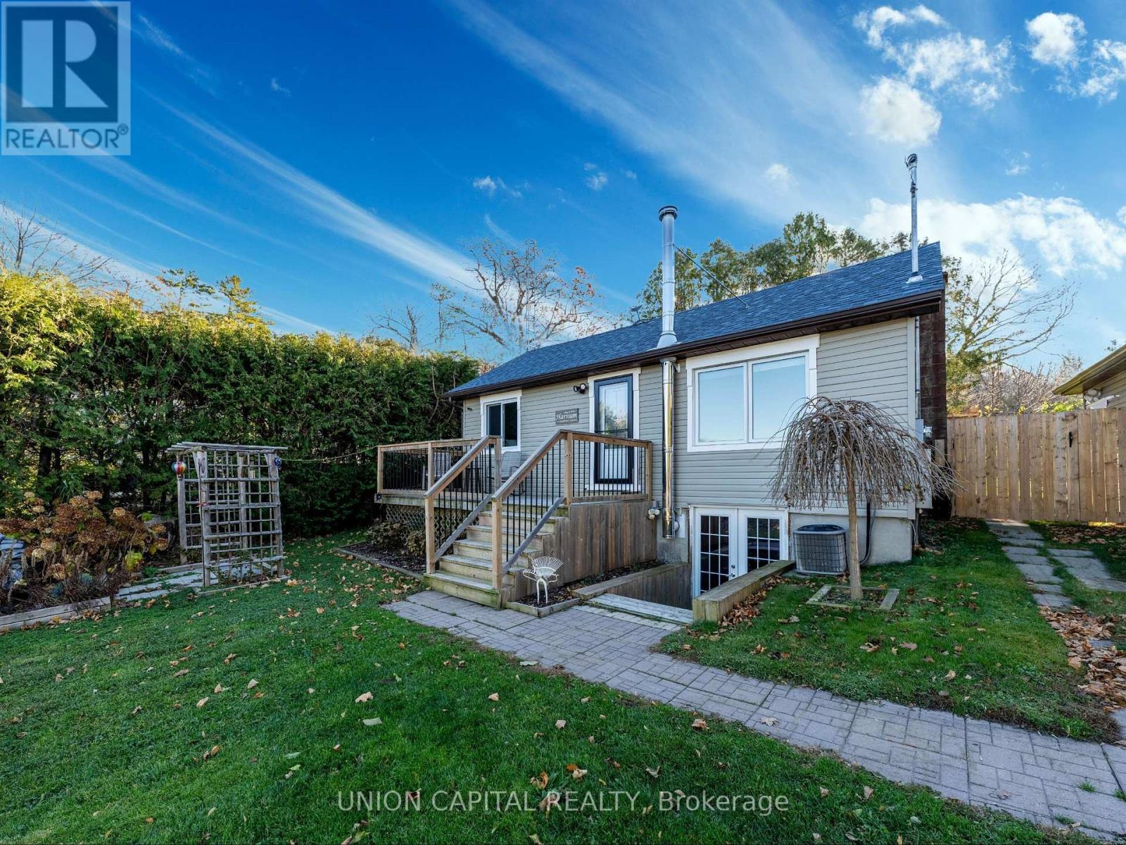 215 - 5193 Cook Road, Hamilton Township (Bewdley), Ontario  K0L 1E0 - Photo 2 - X10430411