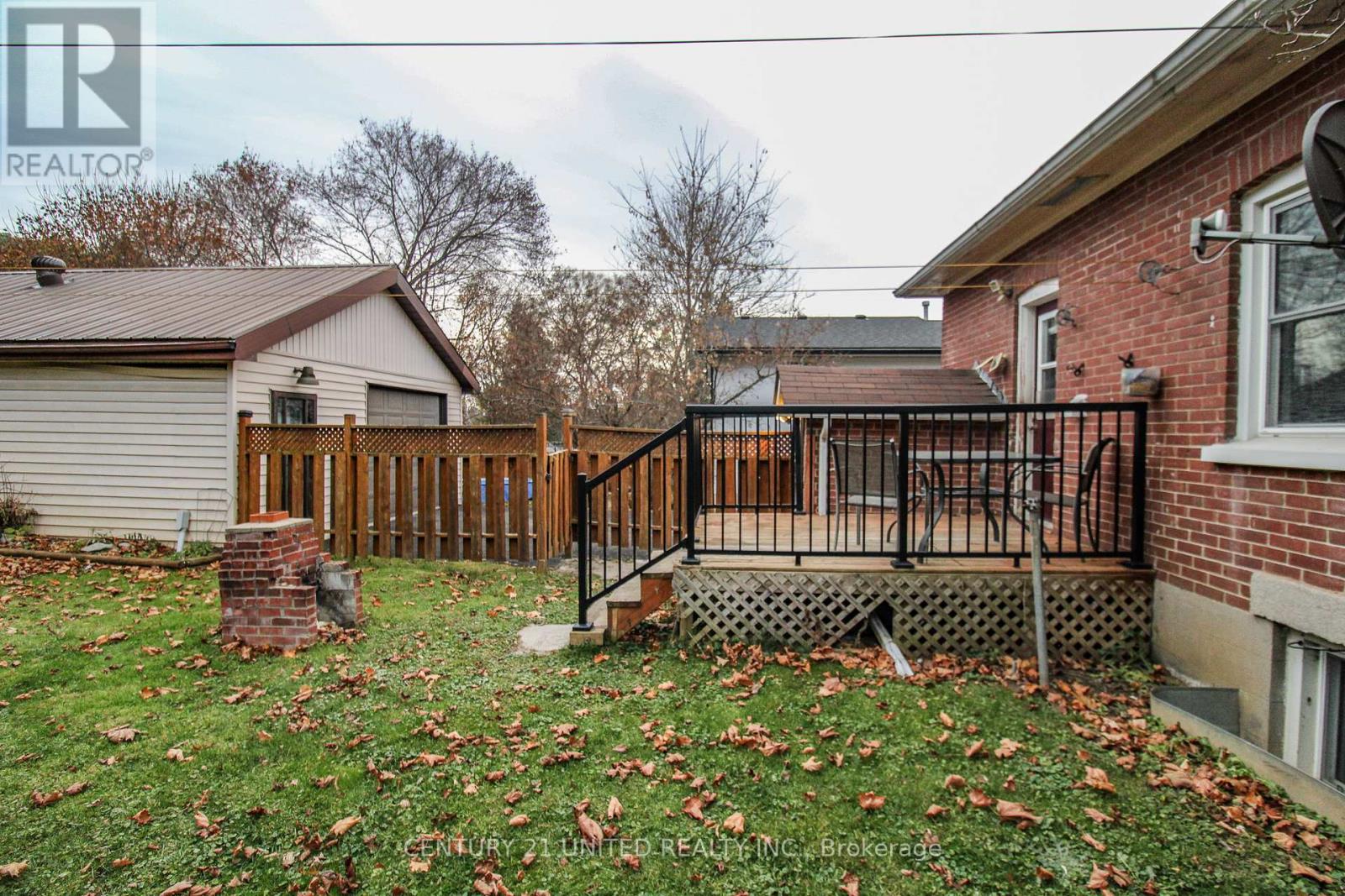 257 Carlisle Avenue, Peterborough (Ashburnham), Ontario  K9H 1J7 - Photo 8 - X10432704