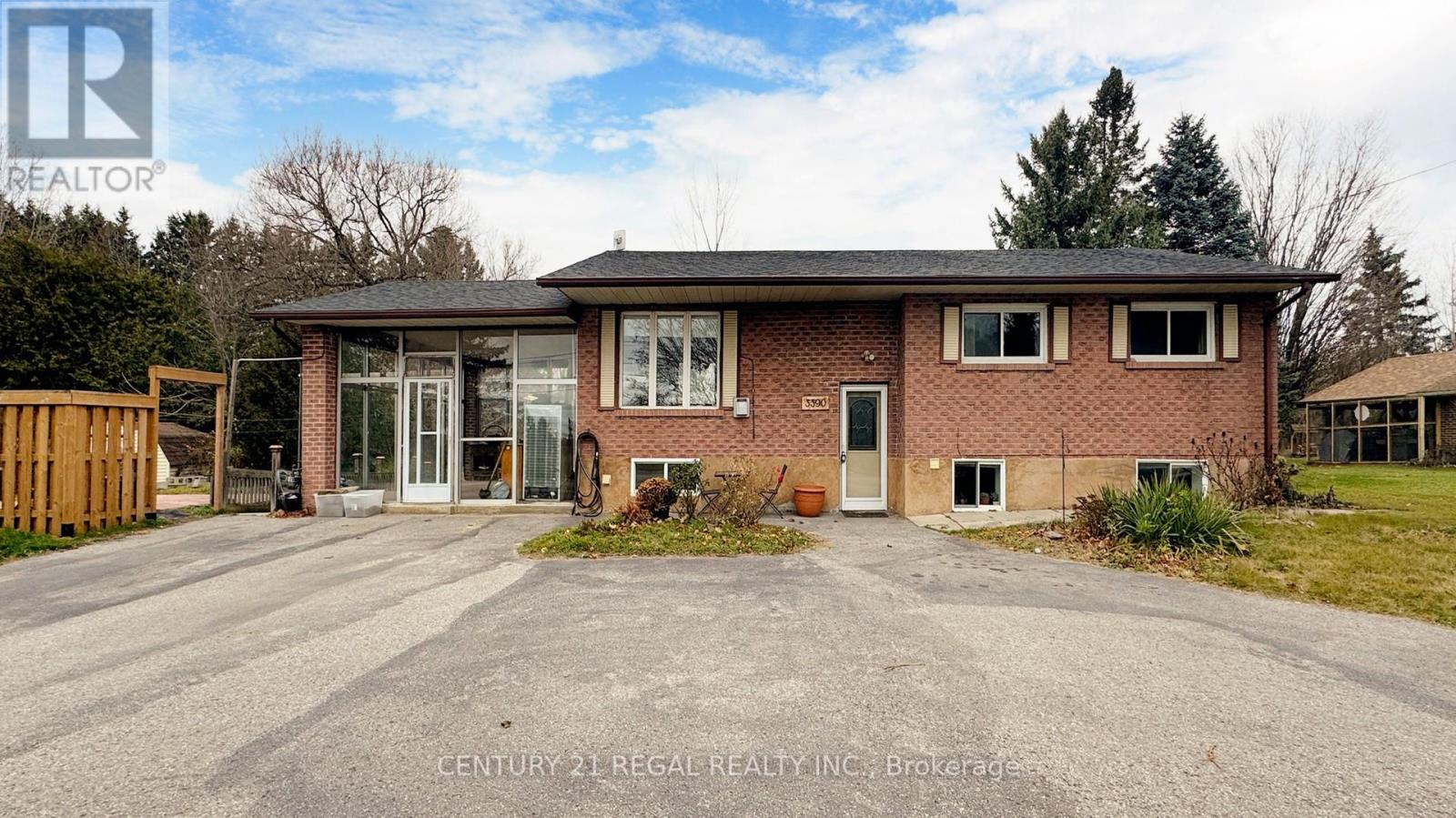 3390 Highway 2, Clarington (Newcastle), Ontario  L1B 1L9 - Photo 1 - E11045682