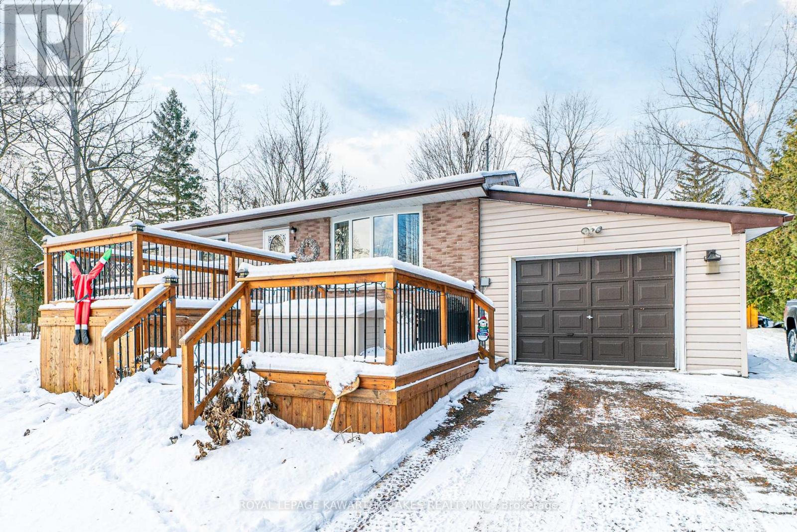 5 Sunrise Crescent, Kawartha Lakes (Lindsay), Ontario  K9V 4R1 - Photo 4 - X11886356