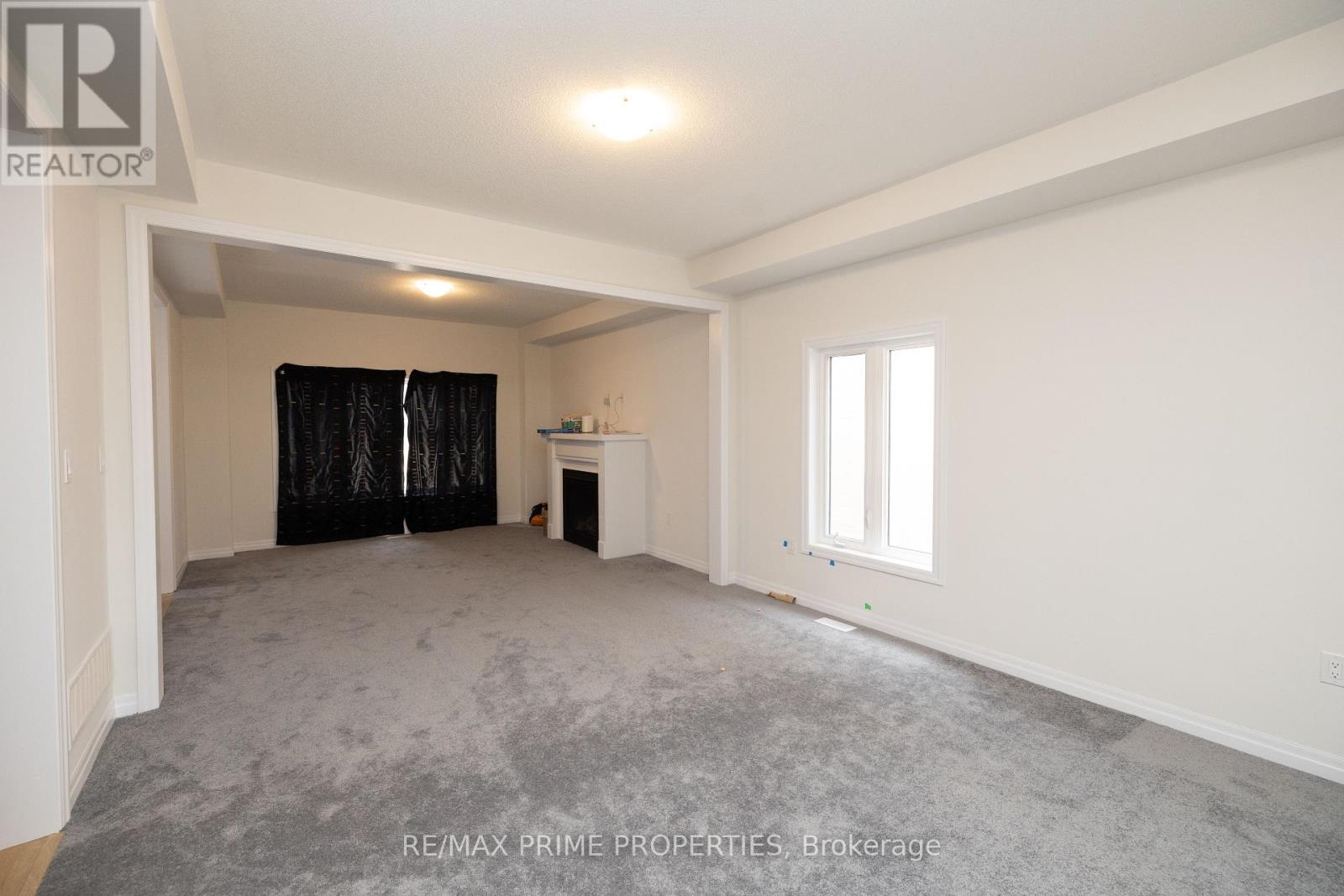 210 Flood Avenue, Clarington (Newcastle), Ontario  L1B 0W6 - Photo 4 - E11915423