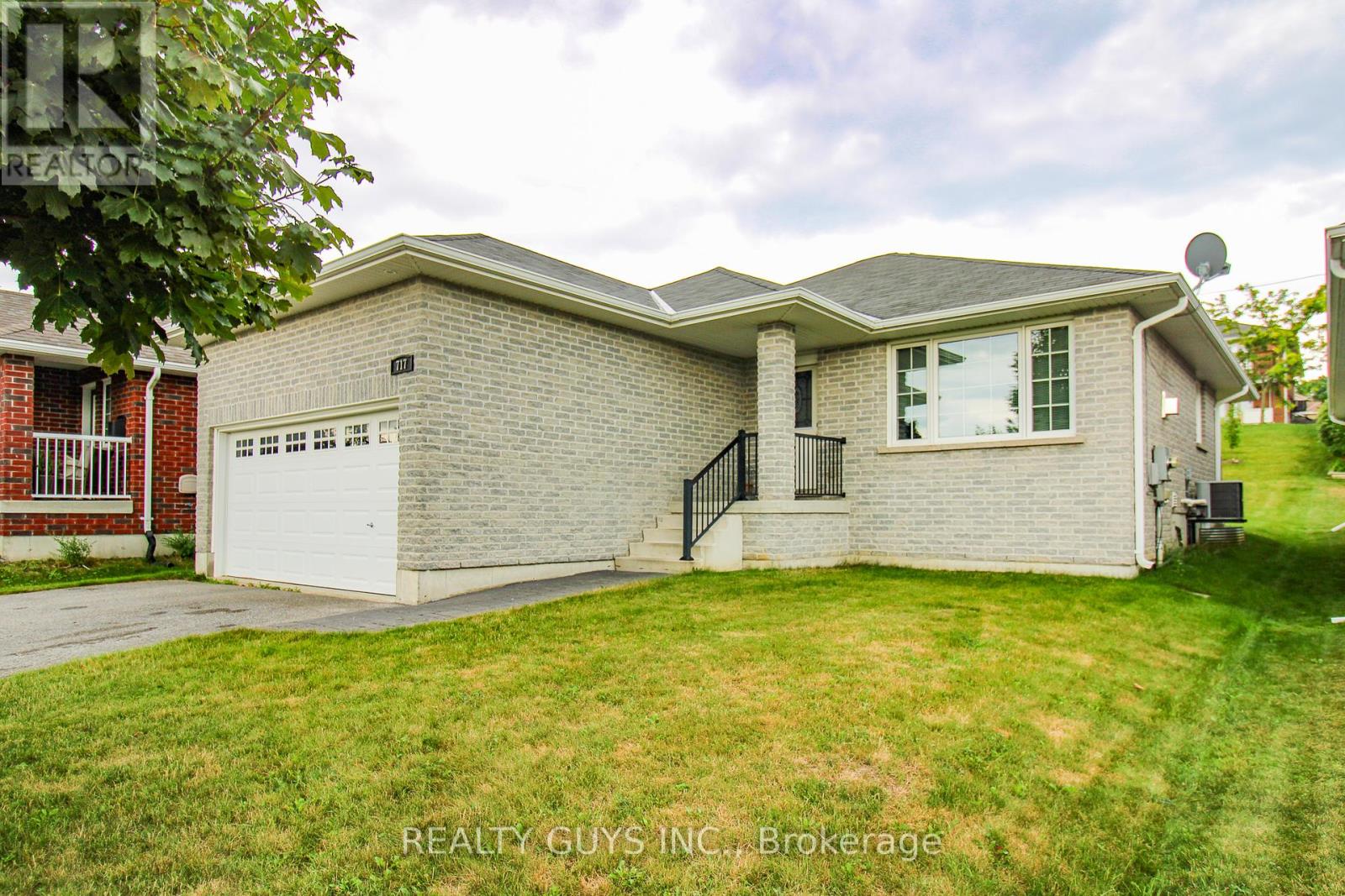 717 Overend Gardens, Peterborough (Monaghan), Ontario  K9K 0A5 - Photo 3 - X11917831