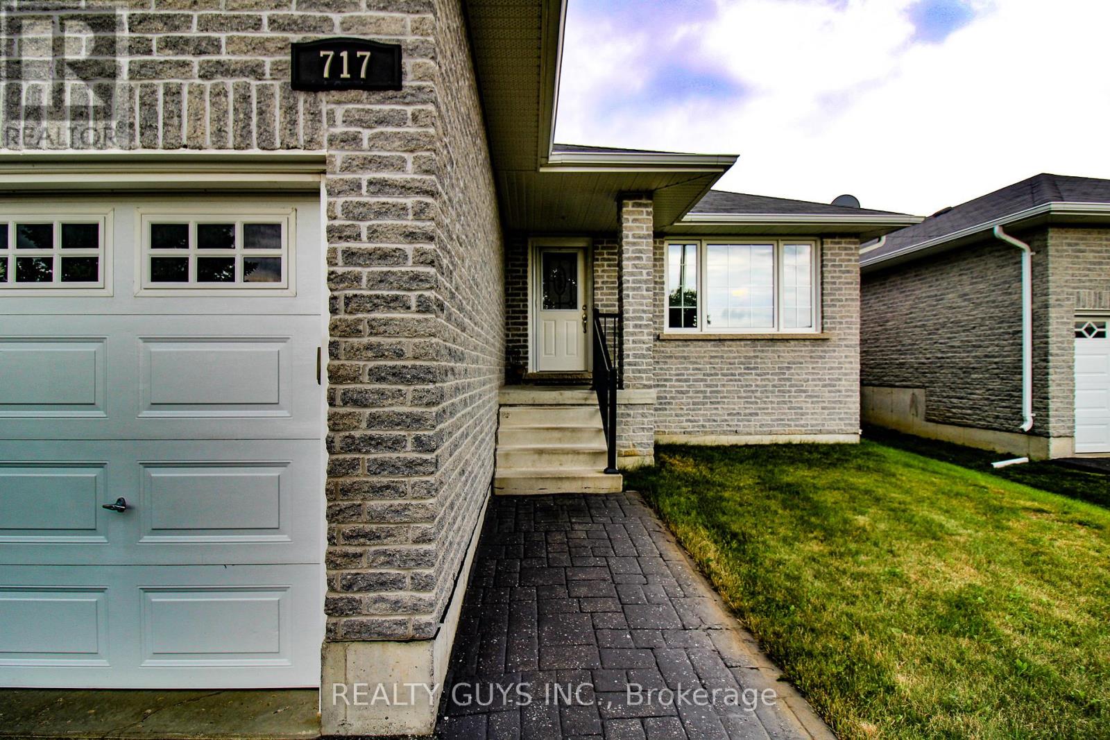 717 Overend Gardens, Peterborough (Monaghan), Ontario  K9K 0A5 - Photo 6 - X11917831