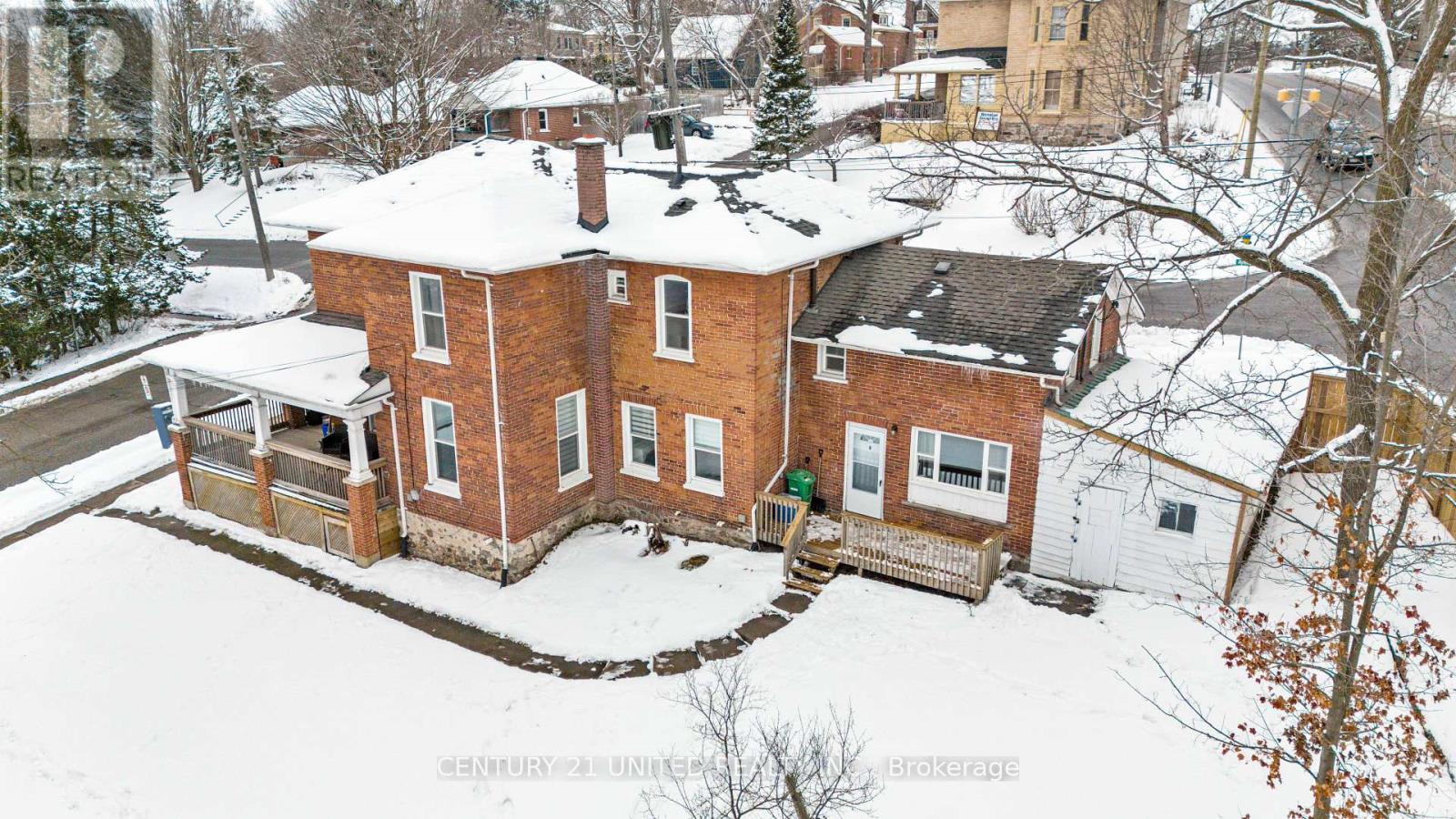 234 Antrim Street, Peterborough (Downtown), Ontario  K9H 3G4 - Photo 4 - X11927824