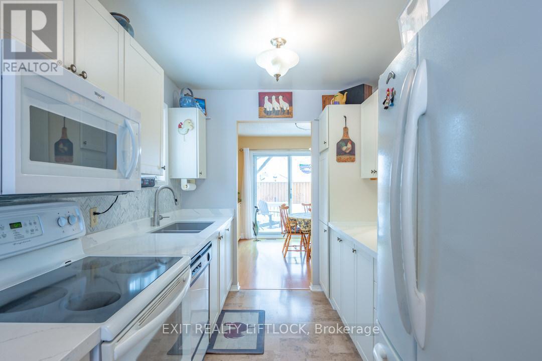 2493 Marsdale Drive, Peterborough (Ashburnham), Ontario  K9L 1Z4 - Photo 16 - X11931365