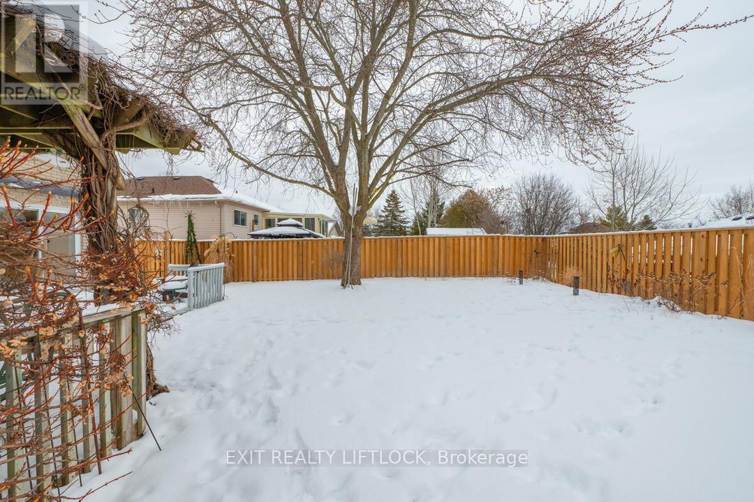 2493 Marsdale Drive, Peterborough (Ashburnham), Ontario  K9L 1Z4 - Photo 39 - X11931365