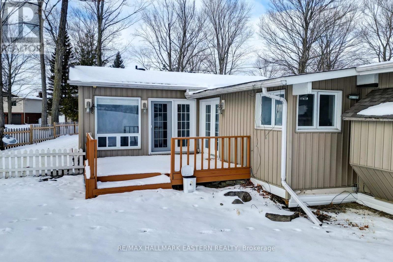 30 Edgewater Drive, Smith-Ennismore-Lakefield, Ontario  K0L 1T0 - Photo 20 - X11936680