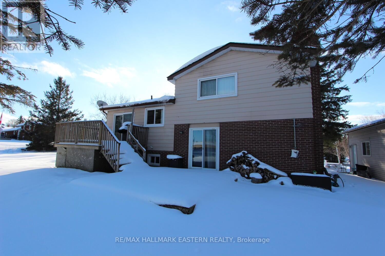 1387 Vista Crescent, Cavan Monaghan, Ontario  K0L 1V0 - Photo 6 - X11945581