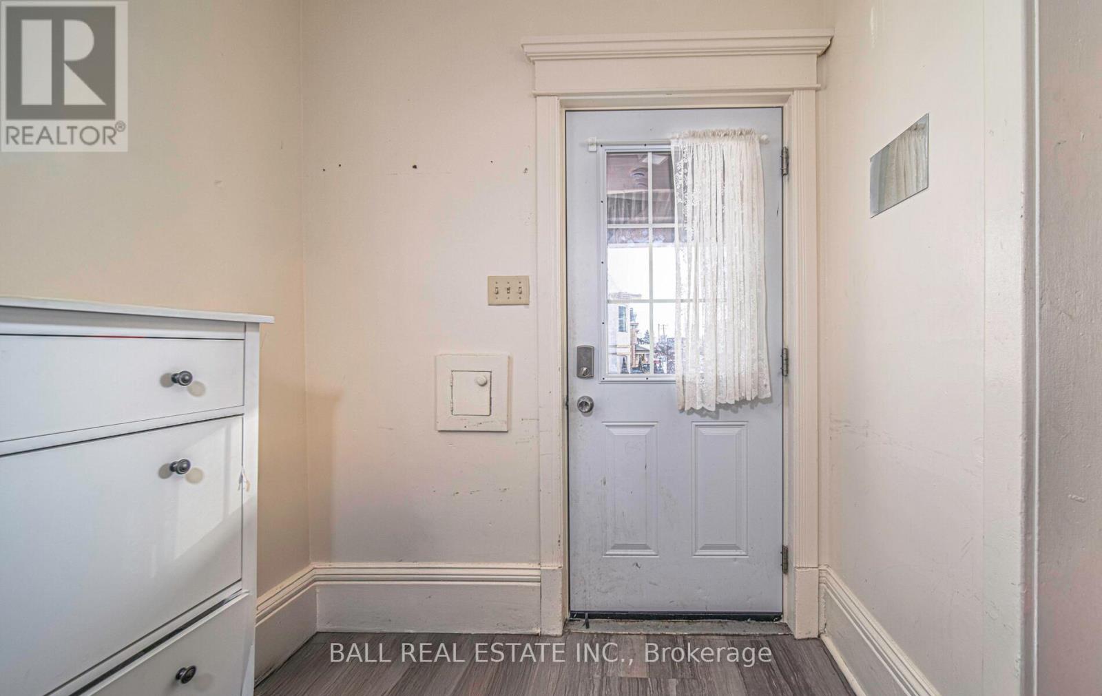 306 Simcoe Street, Peterborough (Downtown), Ontario  K9H 2J3 - Photo 5 - X11953244