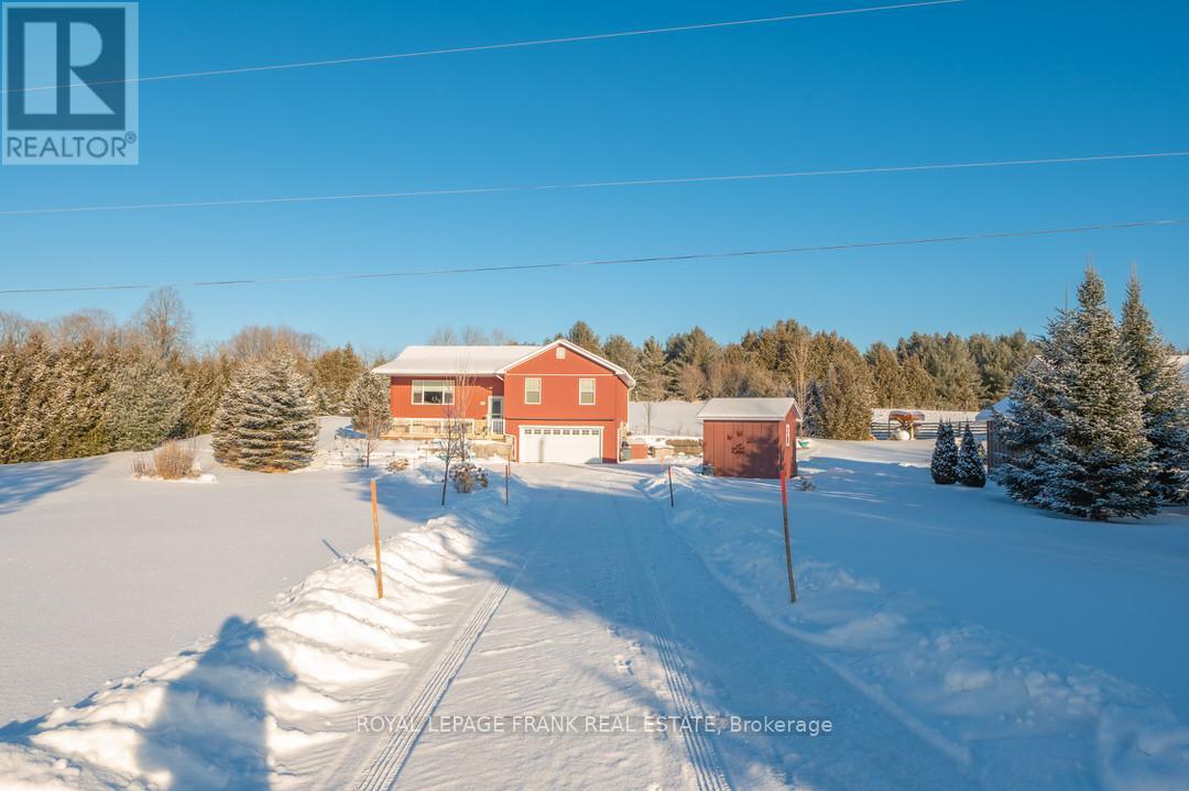 406 Lakehurst Circle Road, Galway-Cavendish And Harvey, Ontario  K0L 1J0 - Photo 4 - X11953534