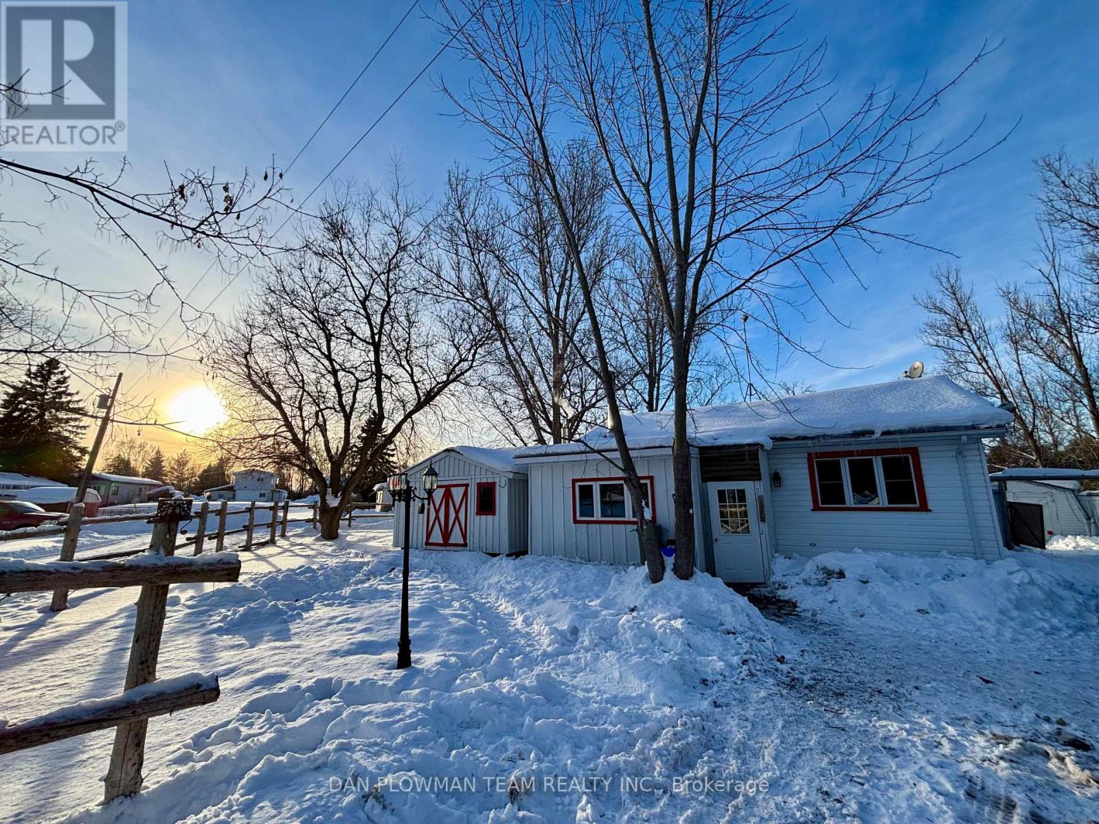 2 Driftwood Crescent, Kawartha Lakes, Ontario  K9V 4R4 - Photo 1 - X11963264