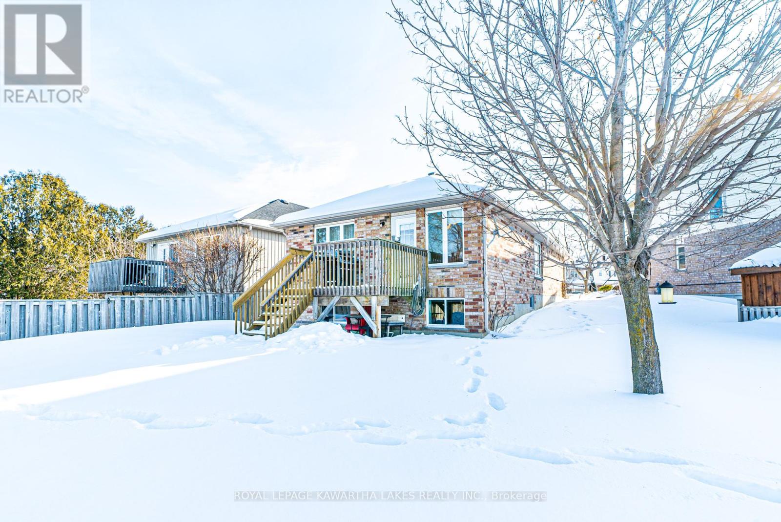 36 Fallingbrook Crescent, Kawartha Lakes (Lindsay), Ontario  K9V 0B3 - Photo 34 - X11970988