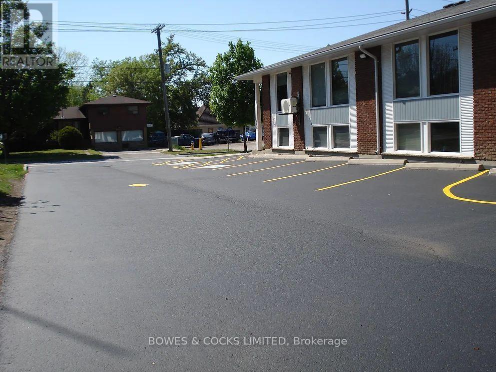 N/a Mark's Asphalt Sealing & Pavement Marking, Galway-Cavendish And Harvey, Ontario  K0L 1J0 - Photo 1 - X11995028