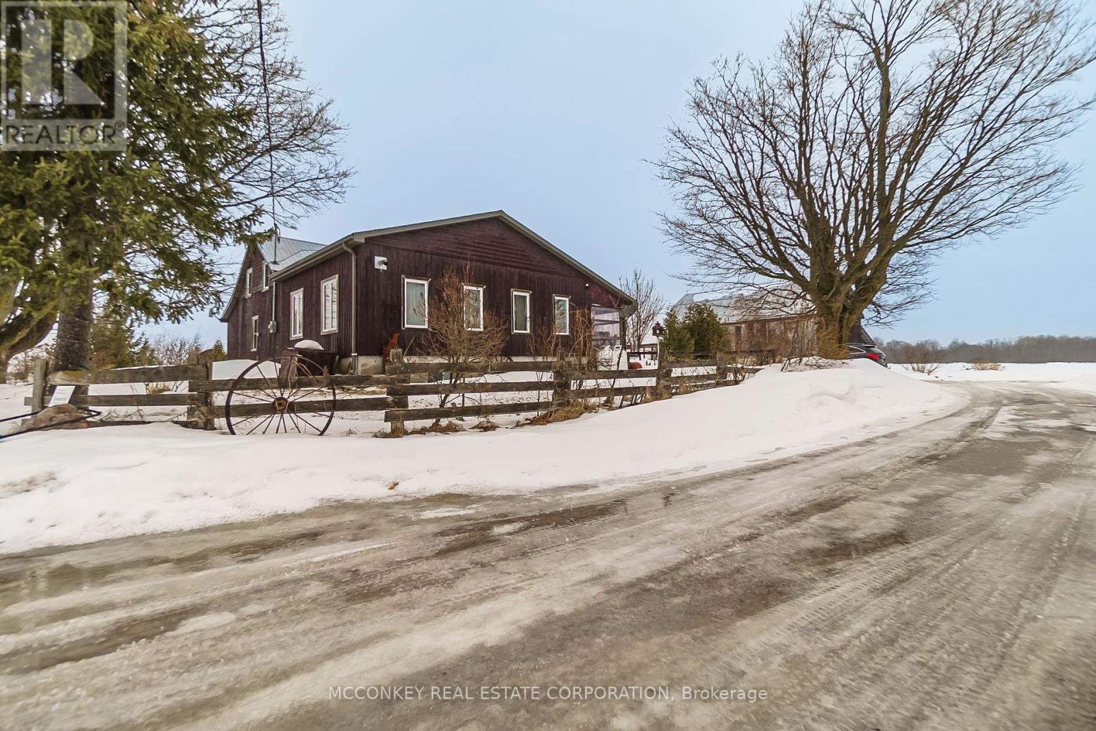 2385 Northey's Road, Smith-Ennismore-Lakefield (Lakefield), Ontario  K0L 2H0 - Photo 2 - X12004030