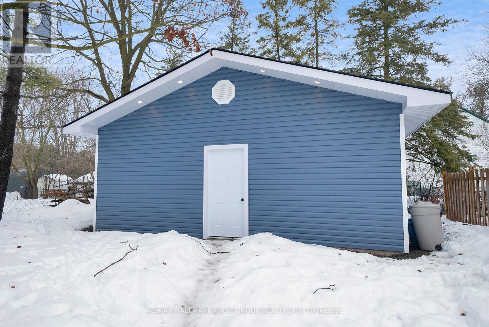 48 Durham Street E, Kawartha Lakes (Lindsay), Ontario  K9V 1X1 - Photo 28 - X12004295