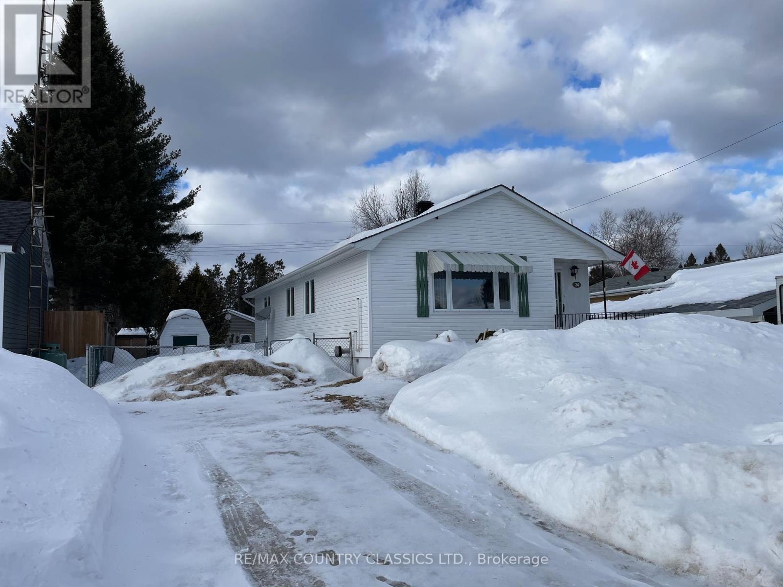 34 Great Oak Street, Highlands East (Bicroft Ward), Ontario  K0L 1M0 - Photo 26 - X12012684