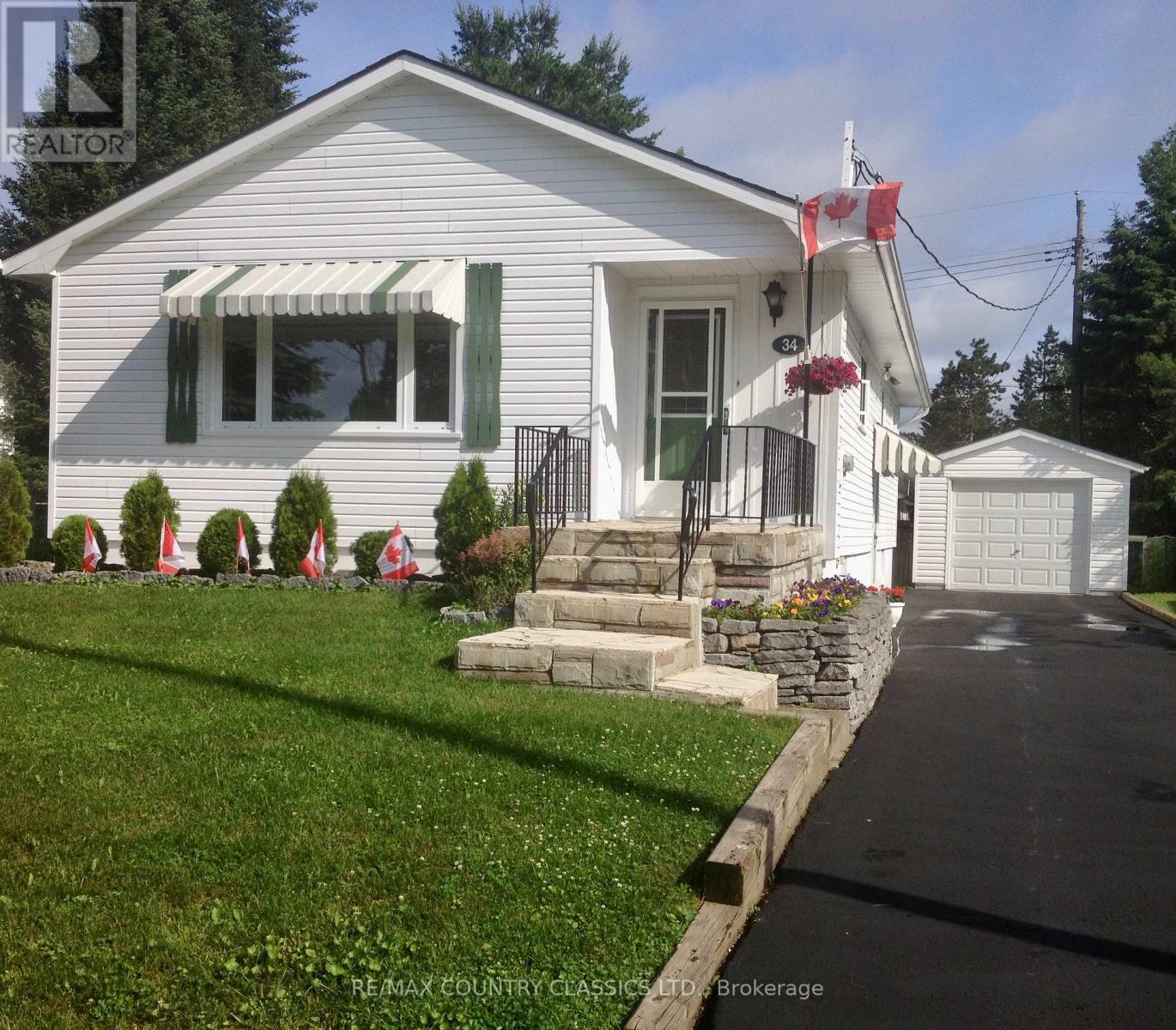 34 Great Oak Street, Highlands East (Bicroft Ward), Ontario  K0L 1M0 - Photo 29 - X12012684