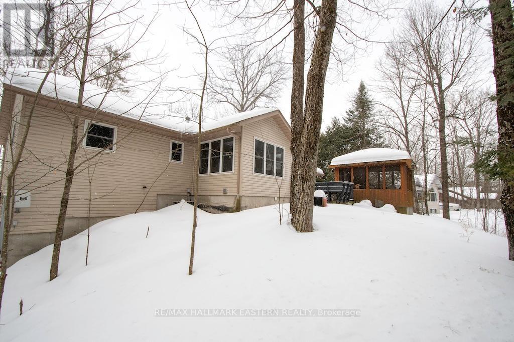 70 Sumcot Drive, Galway-Cavendish And Harvey, Ontario  K9J 6X2 - Photo 30 - X12012915